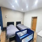 Modern Apartment In Molenbeek-Saint-Jean / 77 M² / Parking