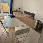 Bright Studio Close To Everything!