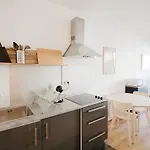Brand New & Cosy - Louise & Stephanie Area Appartement Brussel