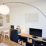 Brand New & Cosy - Louise & Stephanie Area * Brussel