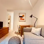 The Comfy For Two - Brussels