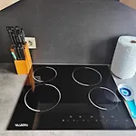 Splendid 2 Bedroom Apartment In Etterbeek