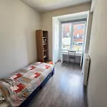 Splendid 2 Bedroom Apartment In Etterbeek