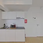 Large Studio Apartment In A Serviced Building
