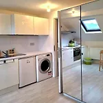 Comfortable Mini Loft In The Heart Of Brussels