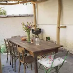 Cozy Room With Garden