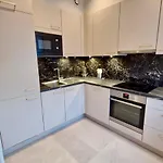 Modern Cozy Flat Close To Attractions & Transport Appartement
