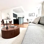 Wonderful Apartment In Sablon