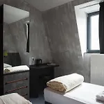 Hostel Brxxl 5 Centre *