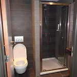 Brxxl 5 Centre Hostel