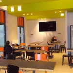 Brxxl 5 Centre