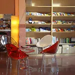 Sleep Well Youth Hostel