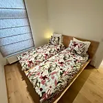 The 9Th Street Residence