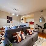Modern 1Br In The Heart Of The European Quarter