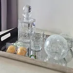 Richy Stylish Balcony Room Brussels- Garden View- Shared Bathroom- Inclusive Home