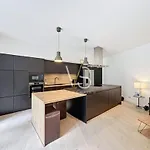 Forestier Parkside Apartment Brussels