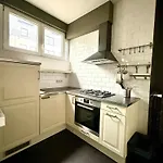 6 Min To Manneken Pis 3 Min To The Grand-Place & Sleeps 6