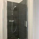 Modern Second Floor Appartement