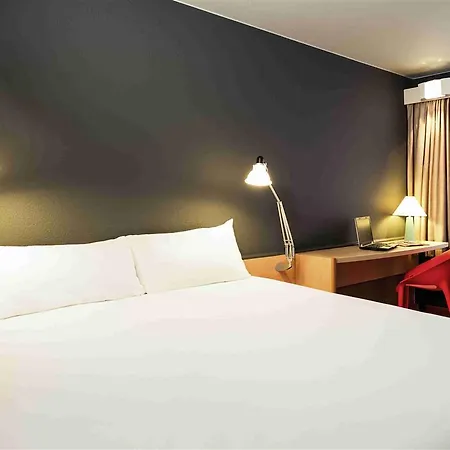 Ibis Centre Hotel