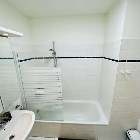 Urbanstay In Charming Sablon Appartement
