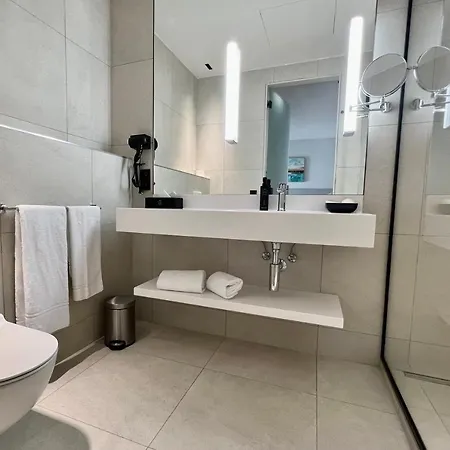Opo 4* Brussels