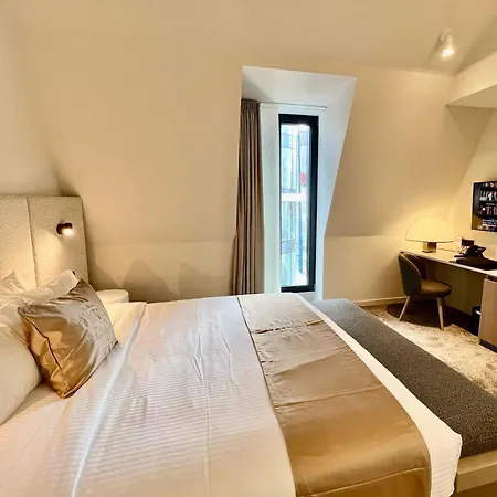 Opo 4* Brussels