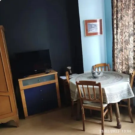 Large Private Room D In Brucelles *