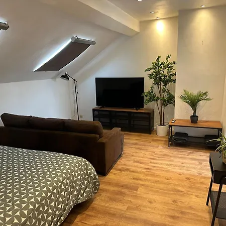 Immeuble Au Coeur De : Vivez L'experience Unique De La Rue Verbist Brussels