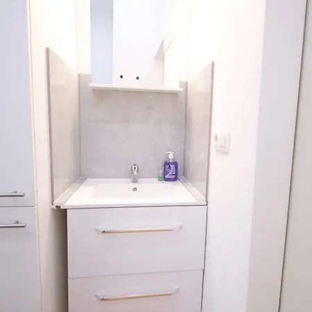 Easy - Center Apartment *