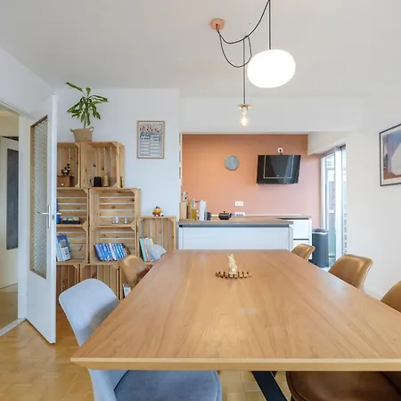 Apartment Beautiful 3 Bedrooms Close To Parc Josaphat *