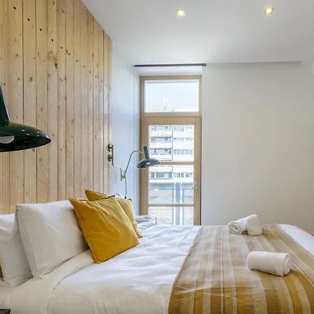 Apartment Couronne