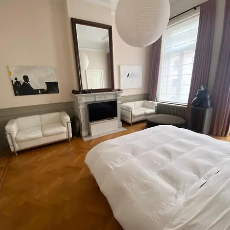 Apartment Stylish And Cosy