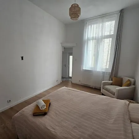 Cosy Joseph Claes 2 Apartment