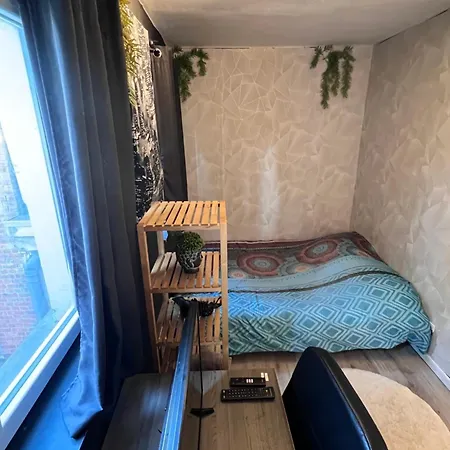 Et Etage Prives Dans Un Duplex Moderne Homestay *