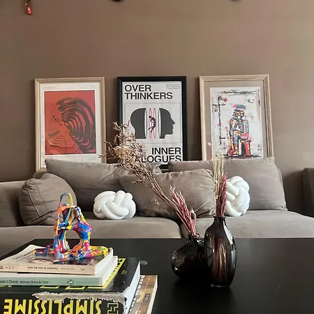 Et Etage Prives Dans Un Duplex Moderne Homestay