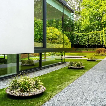 The Luxury Glass Manor Brussels