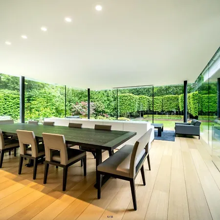 The Luxury Glass Manor Brussels