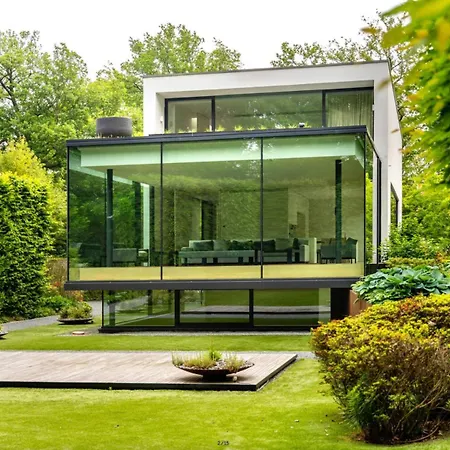 Villa The Luxury Glass Manor *
