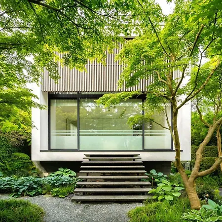 The Luxury Glass Manor Villa Brussels