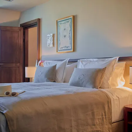 Faubourg 21 - The Leading Of The World Hotel