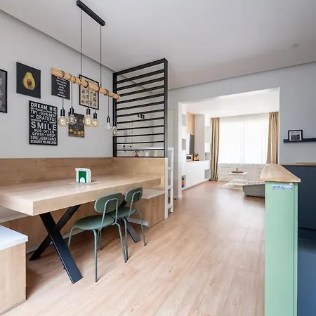 Uccle - Elegance & Modernity In A Quiet Setting Brussels