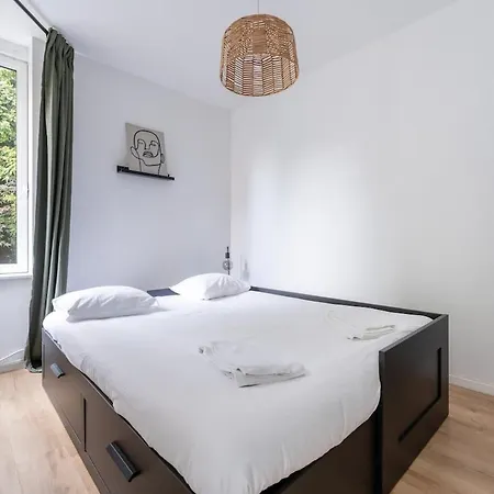 Apartment Uccle - Elegance & Modernity In A Quiet Setting Brussels