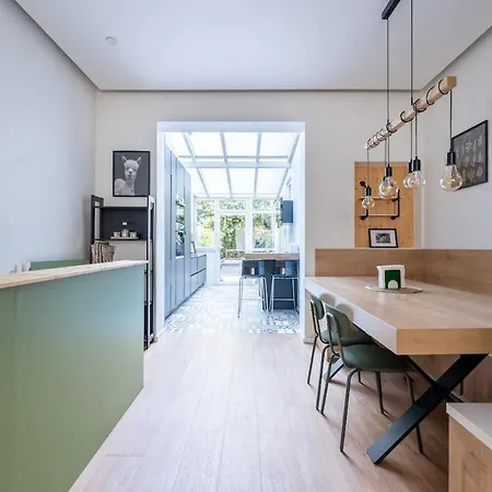 Uccle - Elegance & Modernity In A Quiet Setting * Brussels