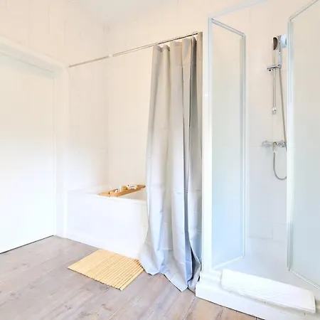 Apartment Charming 2br Near Eu In Grand Place