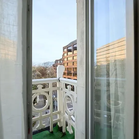 Charming 2br Near Eu In Grand Place * Brussels