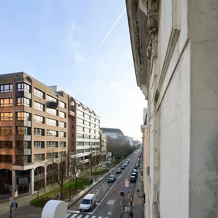 Apartment Charming 2br Near Eu In Grand Place