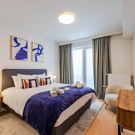 Apartment 3br Nato & Eu Free Luggage *