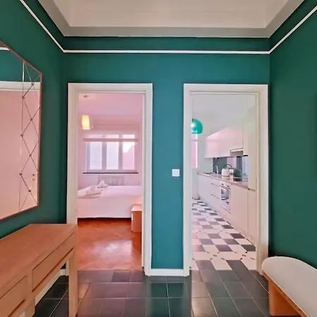 Bright 1br Flat In Saint-gilles Brussels