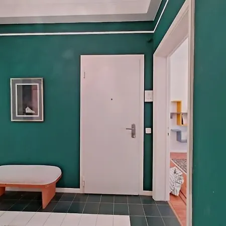 Bright 1br Flat In Saint-gilles Brussels