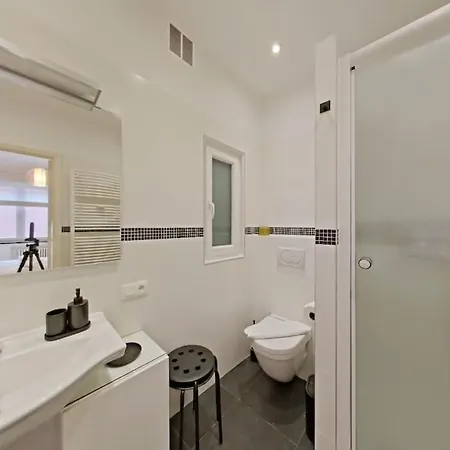 Bright 1br Flat In Saint-gilles Apartment Brussels